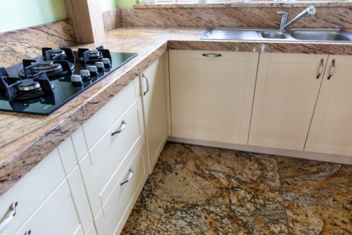 Klasyczne wnętrza prywatnego mieszkania